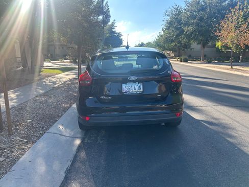 Used 2017 Ford Focus SE image 8