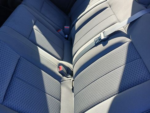 Used 2012 Ford F150 XLT w/ XLT Chrome Pkg image 8