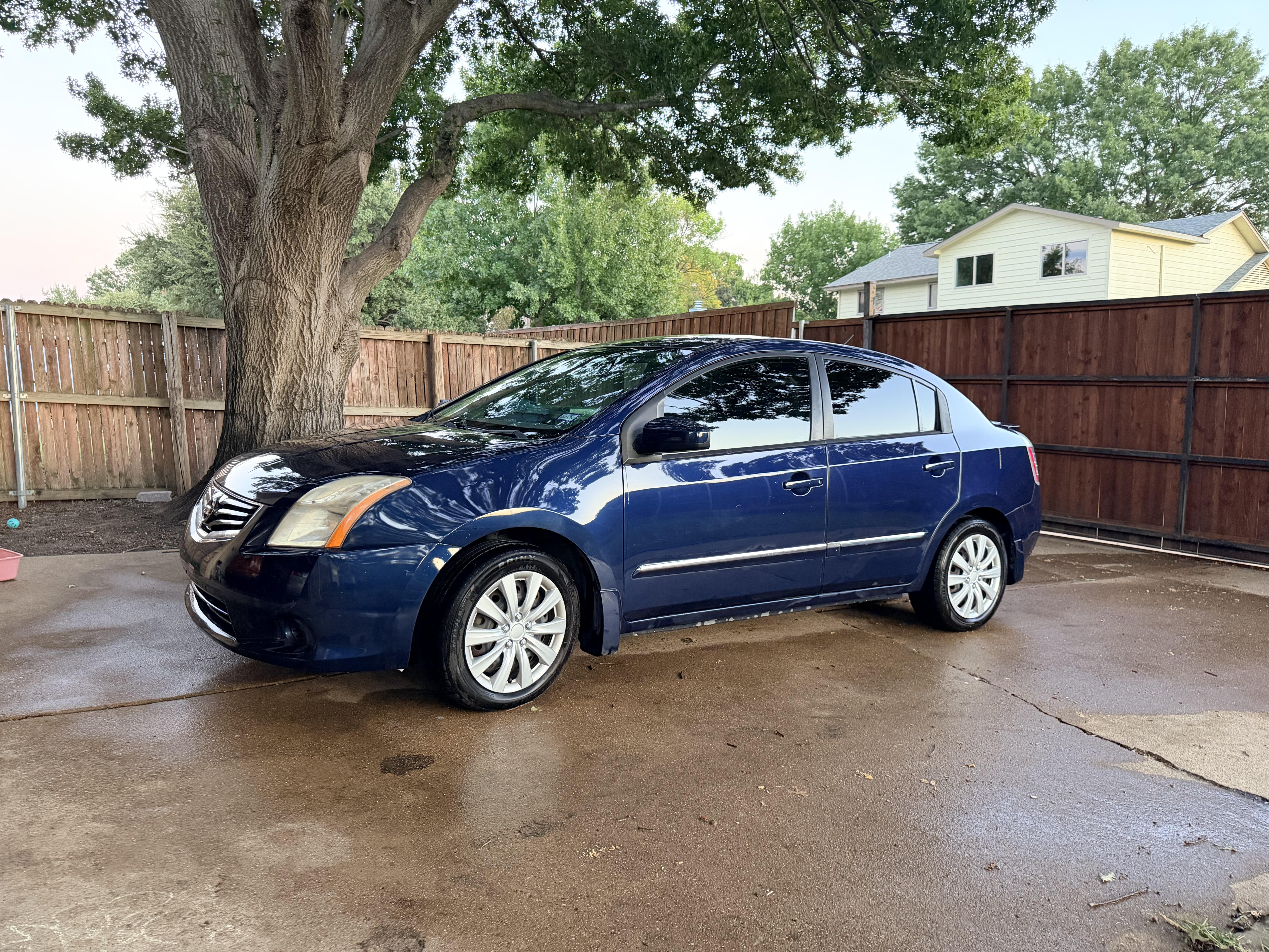 Used 2012 Nissan Sentra 2.0 S FWD image 1