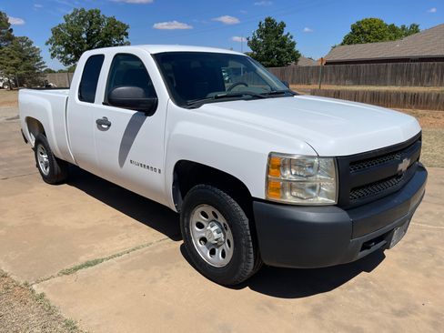 Used 2008 Chevrolet Silverado 1500 W/T RWD image 4