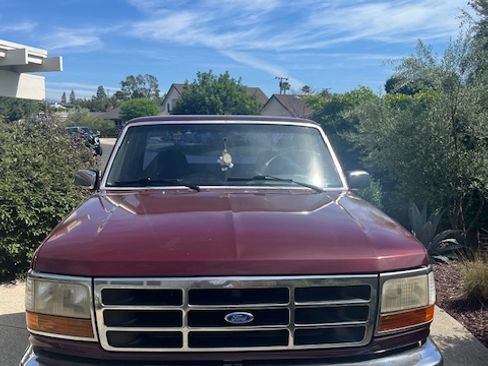Used 1993 Ford F150 Long Bed image 1