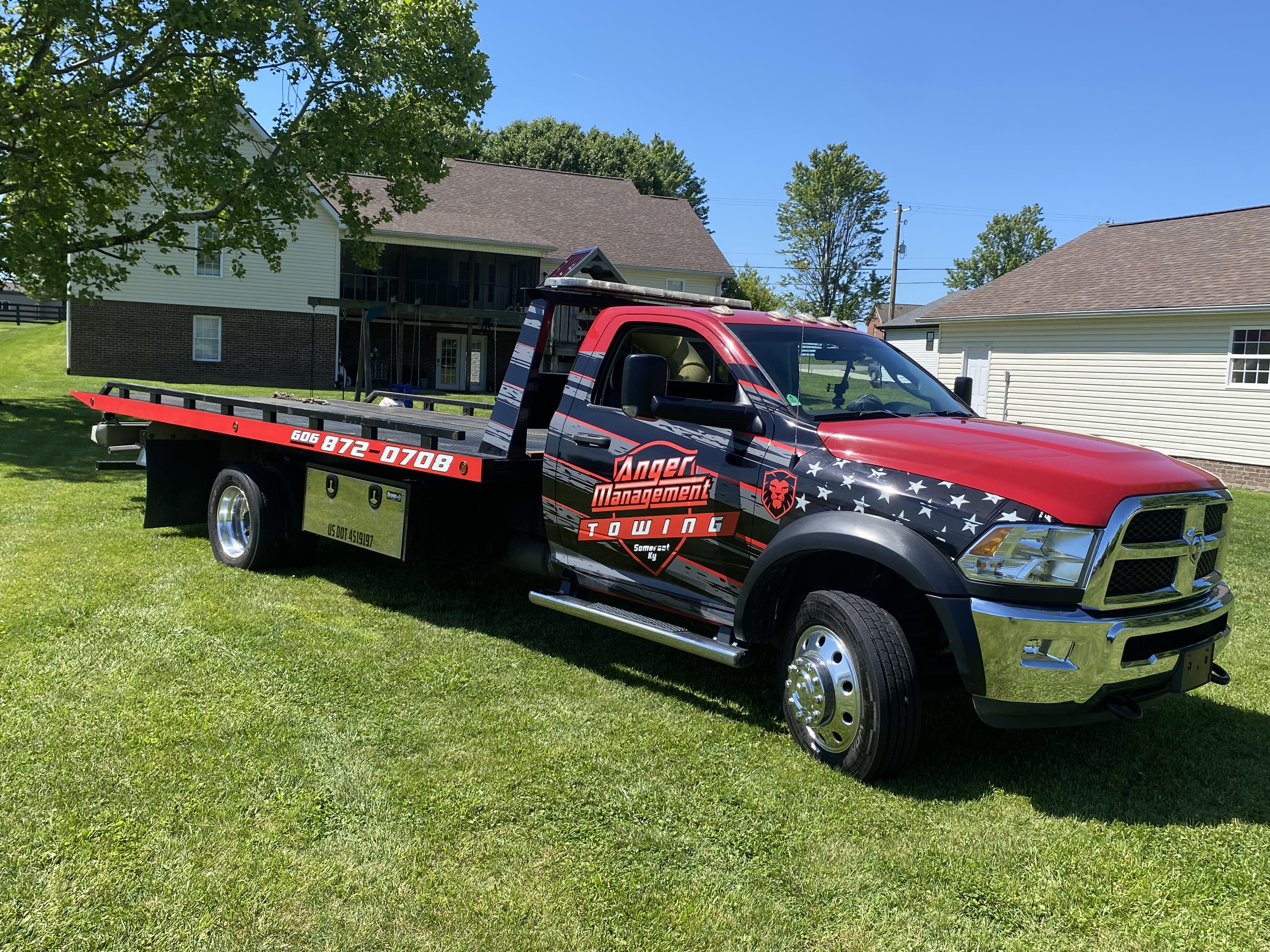 Used 2018 RAM 5500 SLT w/ Quick Order Package 29G SLT RWD image 1