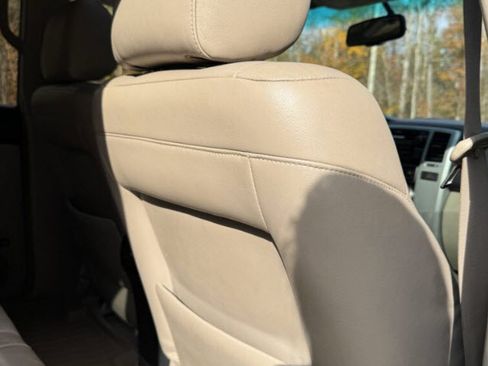 Used 2007 Toyota 4Runner Limited image 25