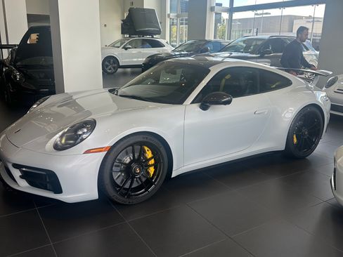 Used 2024 Porsche 911 GT3 RS image 16