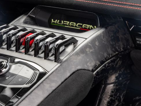 Used 2019 Lamborghini Huracan Performante image 24