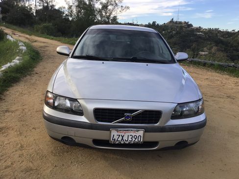 Used 2002 Volvo S60 2.4 image 1