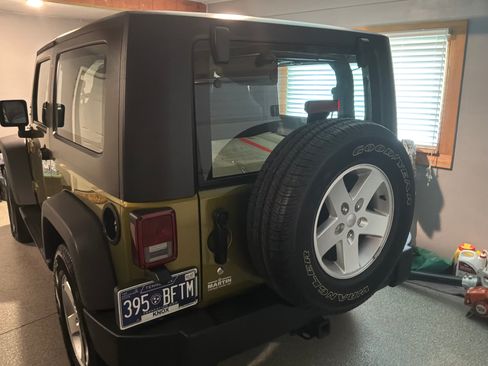 Used 2007 Jeep Wrangler X AWD/4WD image 2
