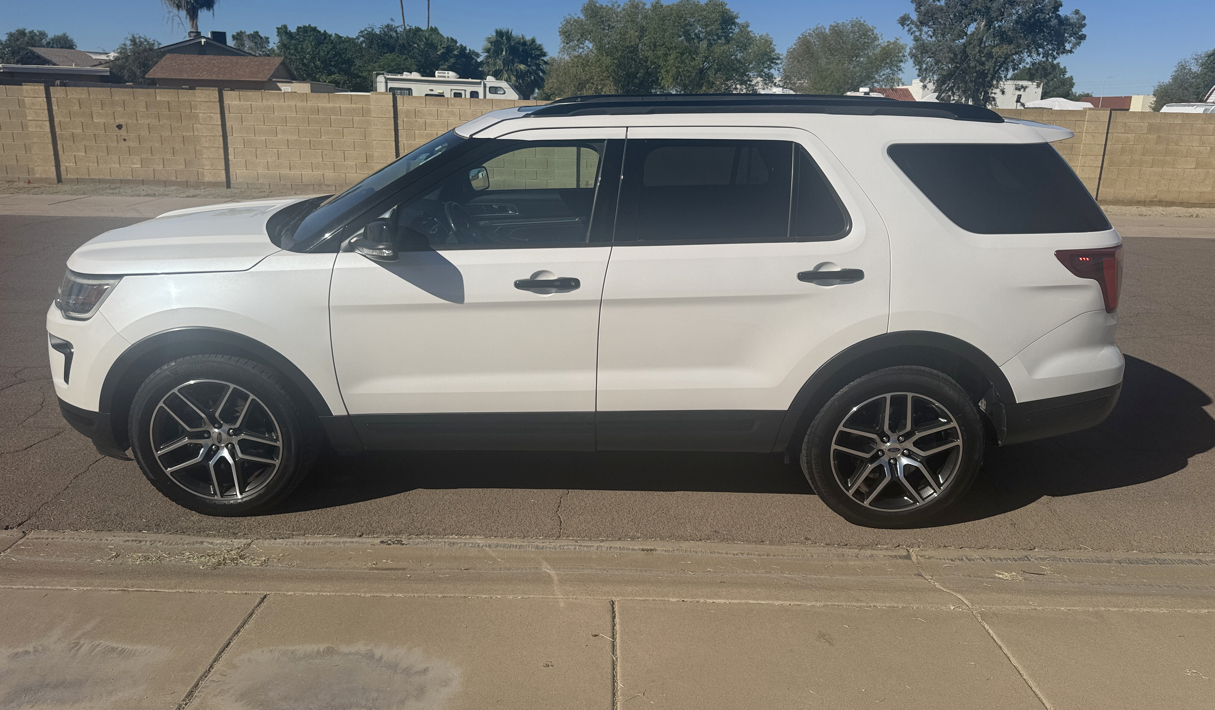 Used 2019 Ford Explorer Sport w/ Equipment Group 401A AWD/4WD image 6