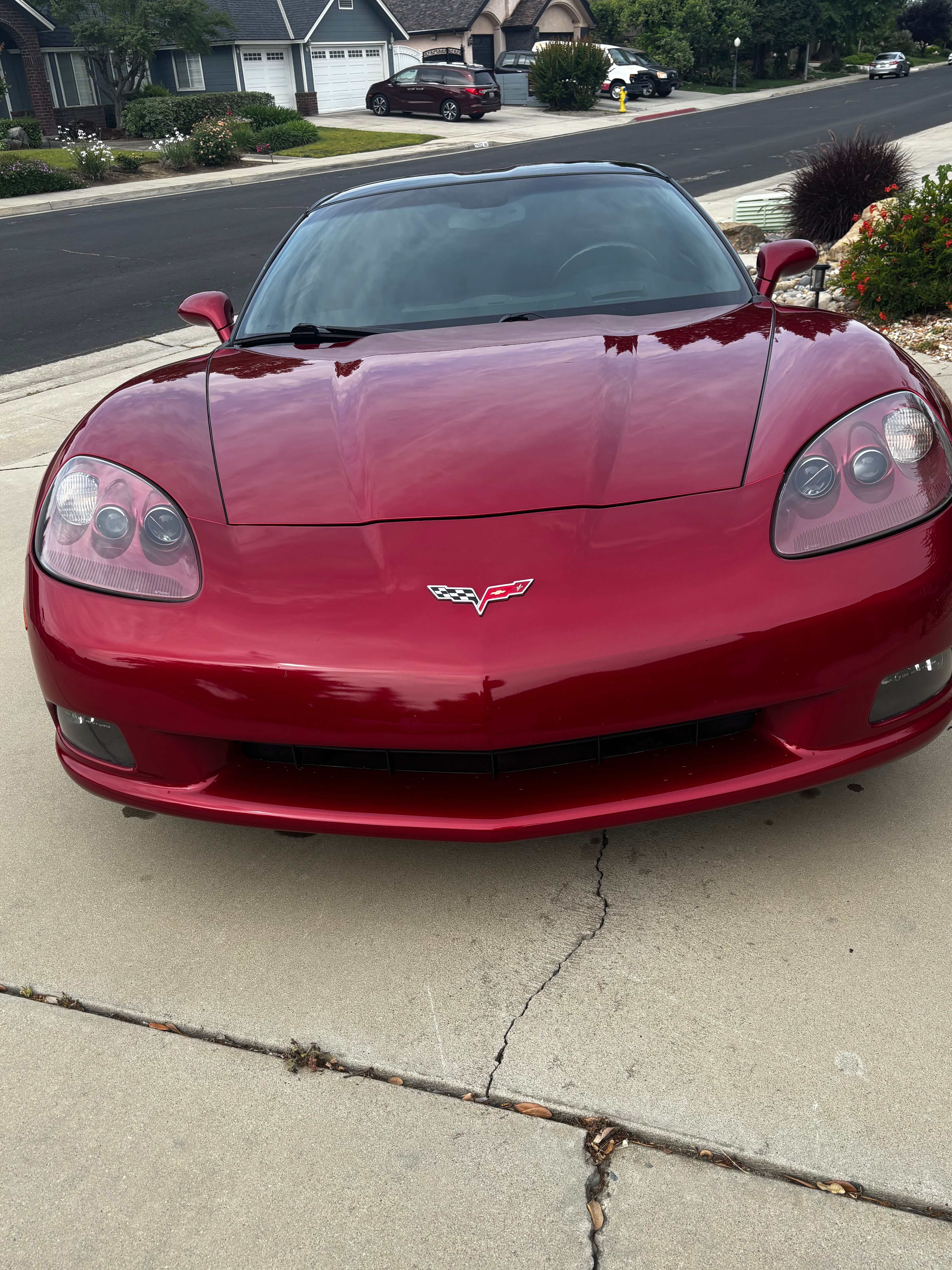 Used 2005 Chevrolet Corvette Coupe w/ Preferred Equipment Group RWD image 8