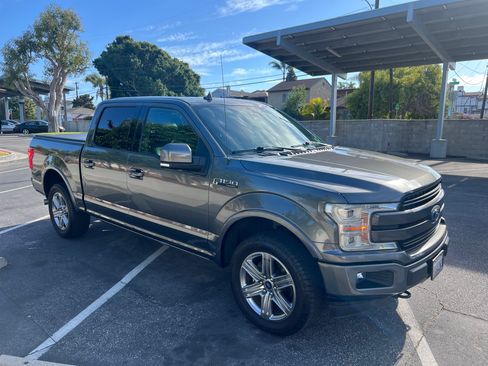 Used 2018 Ford F150 Lariat w/ Equipment Group 502A Luxury AWD/4WD image 1