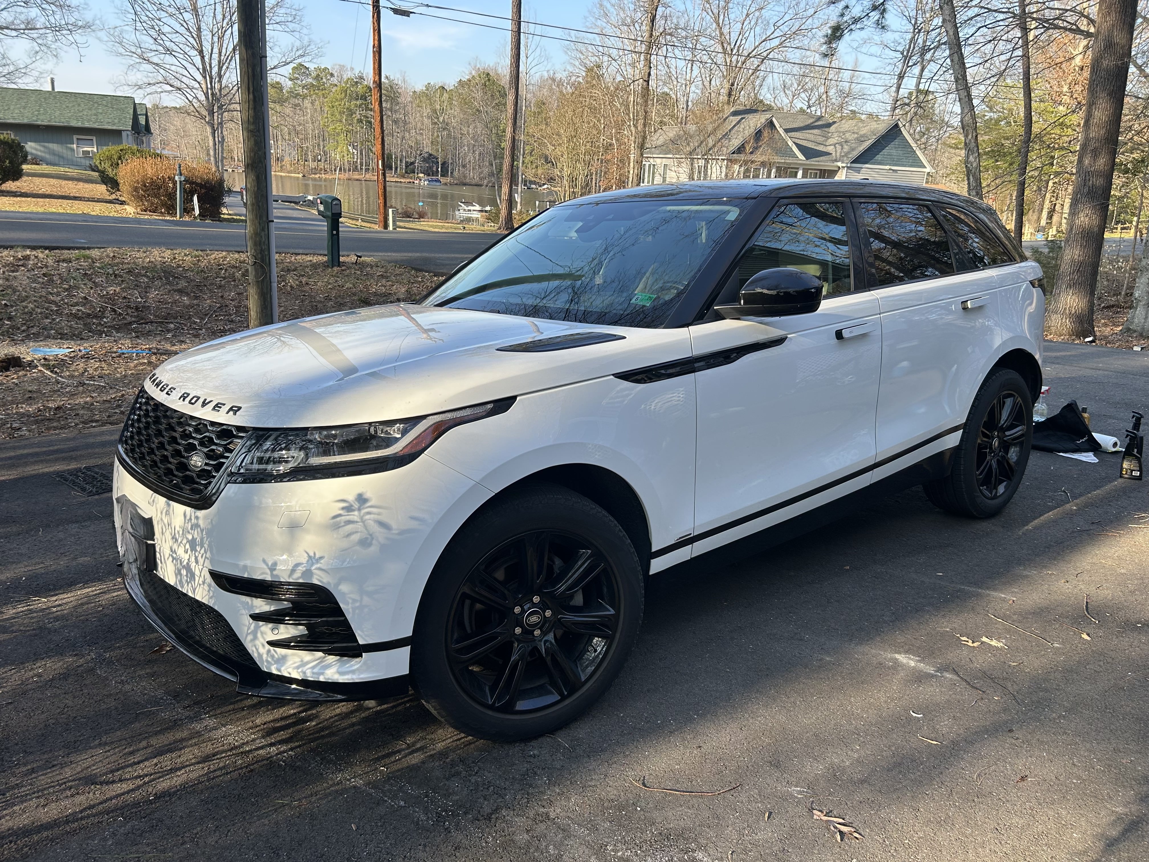 Used 2020 Land Rover Range Rover Velar R-Dynamic S AWD/4WD image 4
