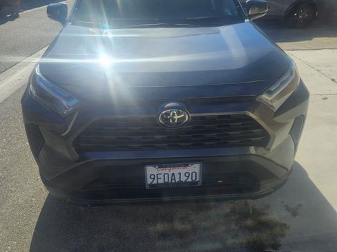 Used 2023 Toyota RAV4 XLE w/ Convenience Package FWD image 2
