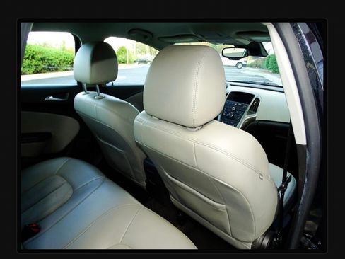 Used 2015 Buick Verano Convenience image 10