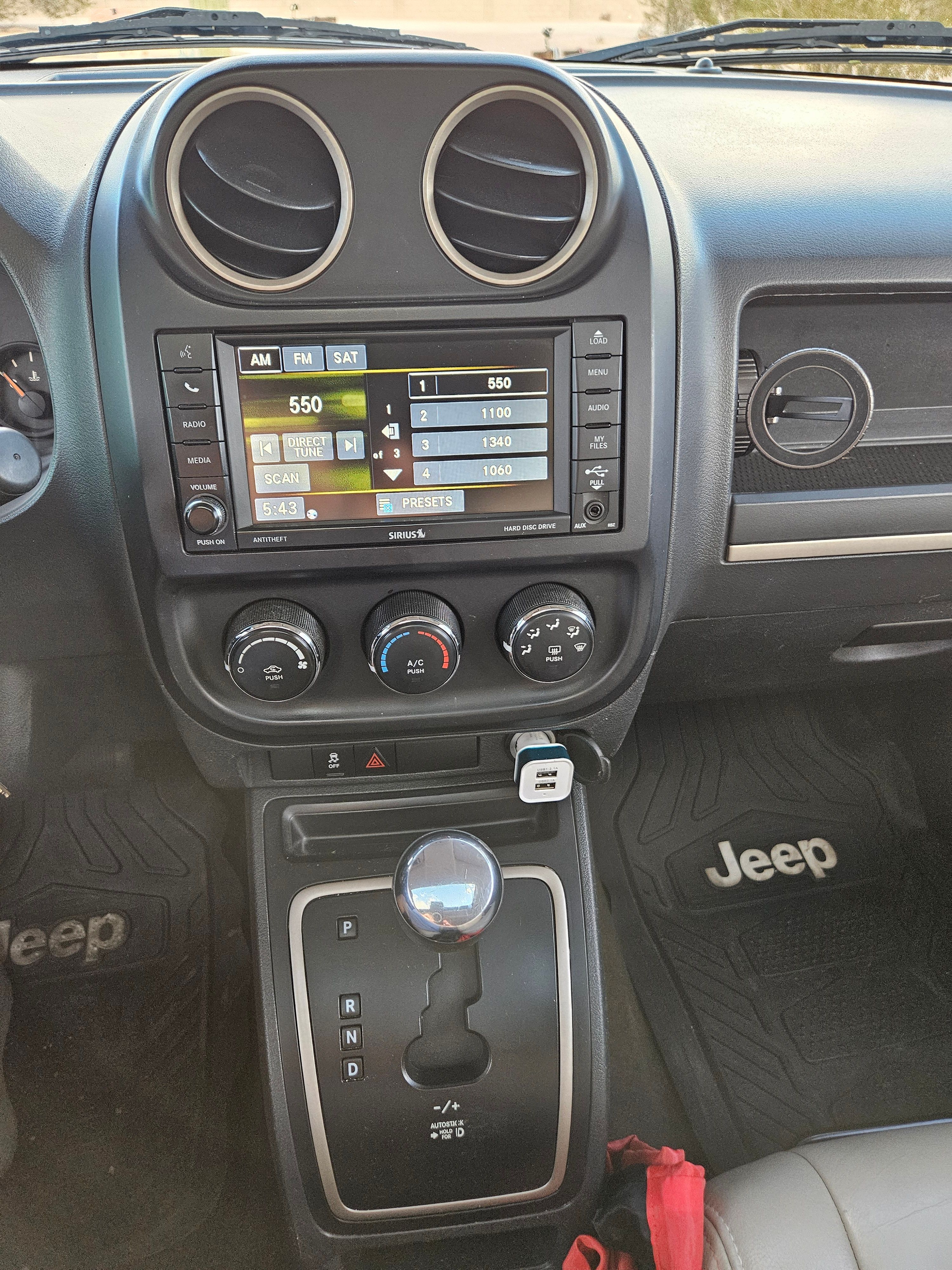 Used 2016 Jeep Patriot 75th Anniversary w/ Power Value Group FWD image 12