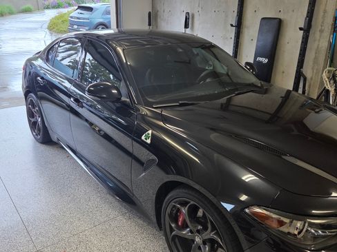 Used 2017 Alfa Romeo Giulia Quadrifoglio image 1