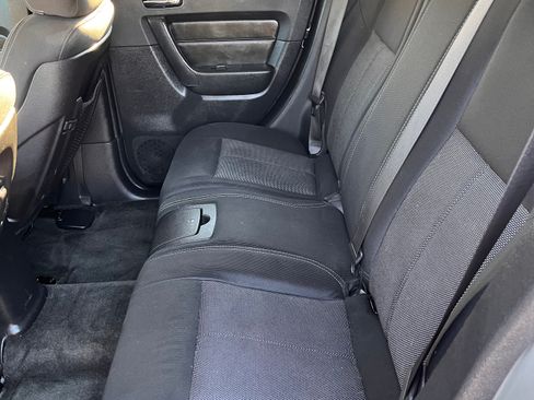 Used 2008 HUMMER H3 image 6