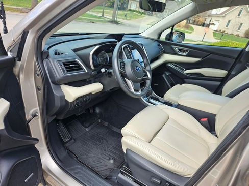 Used 2019 Subaru Ascent Limited w/ Popular Package #2 image 4