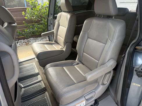 Used 2013 Honda Odyssey EX-L image 10