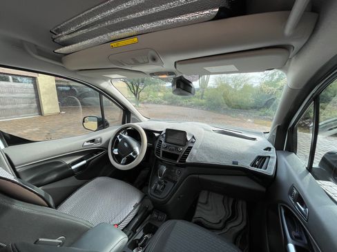 Used 2023 Ford Transit Connect XLT w/ Trailer Tow Package image 11