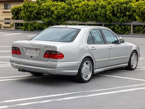 Used 2000 Mercedes-Benz E 55 AMG Sedan image 2