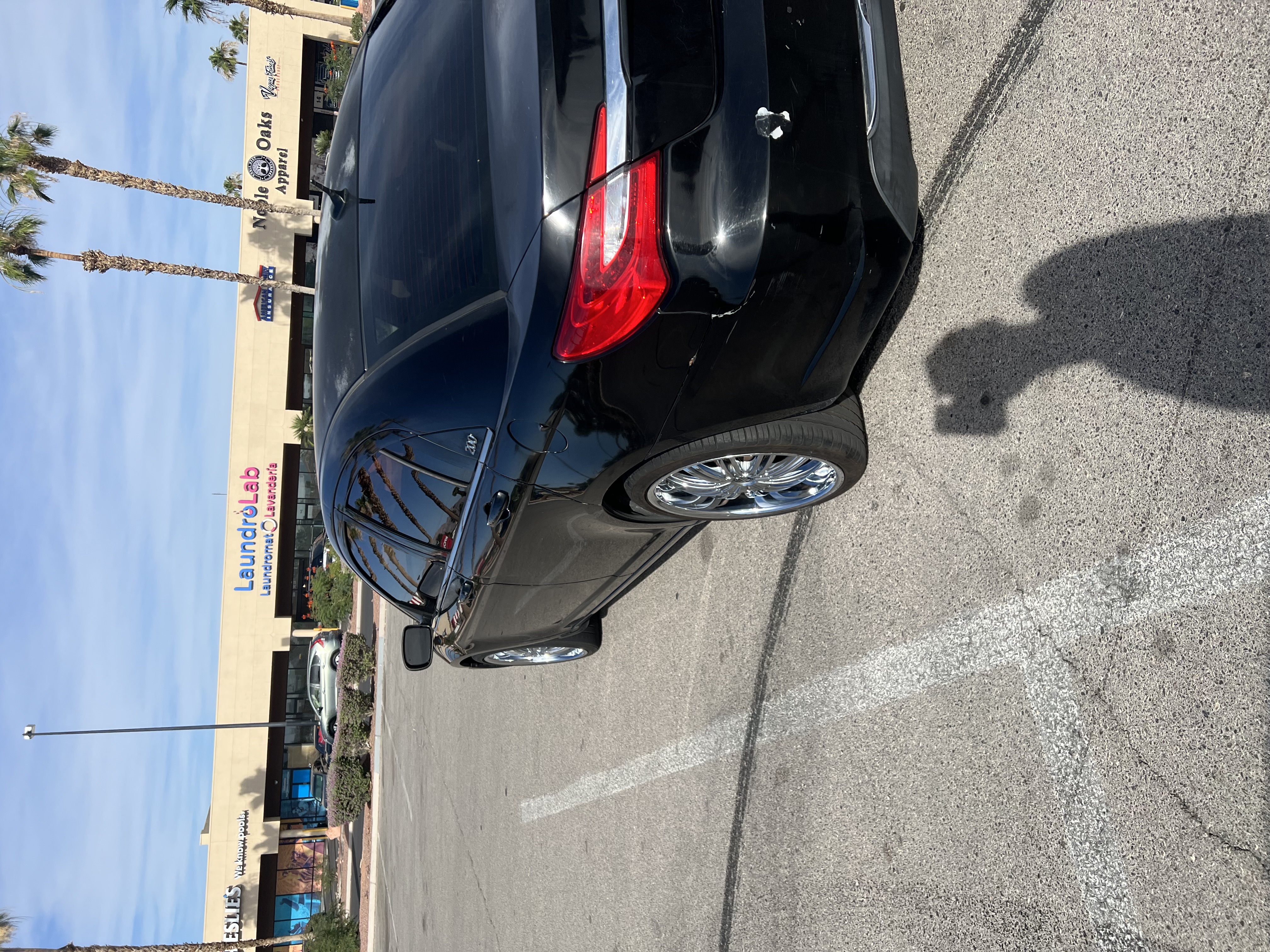 Used 2013 Chrysler 200 LX FWD image 8