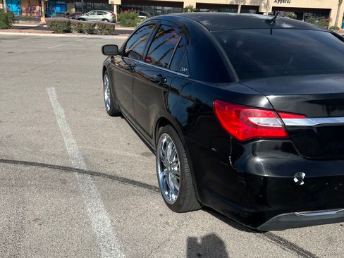 Used 2013 Chrysler 200 LX FWD image 8