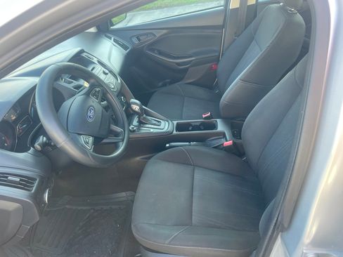 Used 2017 Ford Focus S image 5