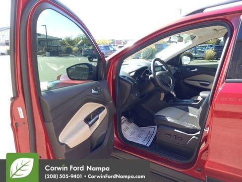 Used 2019 Ford Escape SEL AWD/4WD image 1