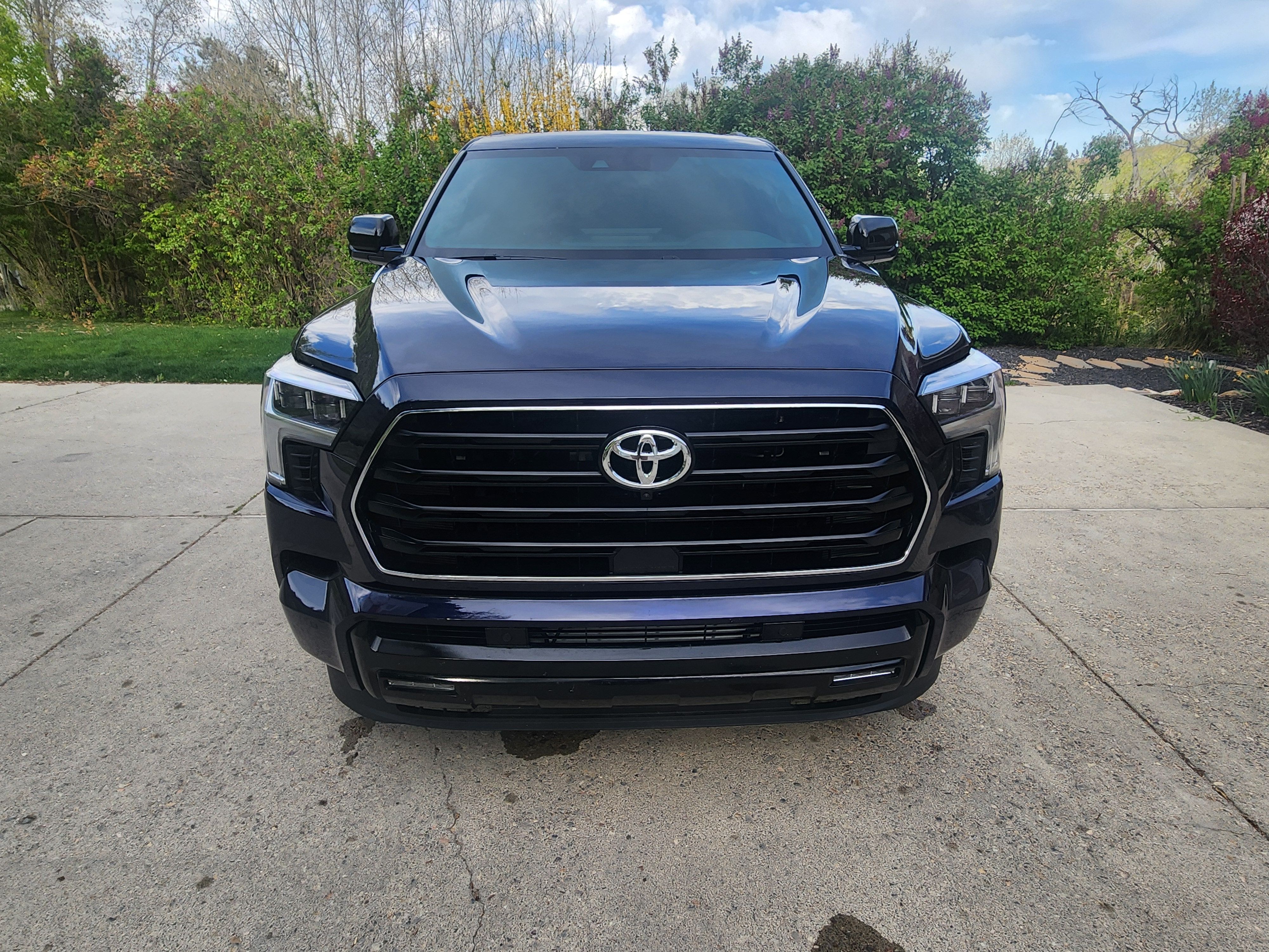 Used 2026 Toyota Sequoia Limited w/ Tow Technology Package AWD/4WD image 8