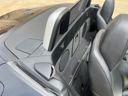 Used 2014 BMW Z4 sDrive35i RWD image 25