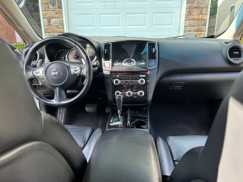 Used 2014 Nissan Maxima 3.5 SV w/ Premium Package FWD image 9