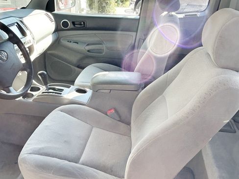 Used 2005 Toyota Tacoma 2WD Access Cab image 8