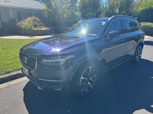 Used 2019 Volvo XC90 T6 Momentum w/ Advanced Package AWD/4WD image 4