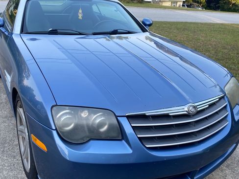 Used 2005 Chrysler Crossfire Limited image 2