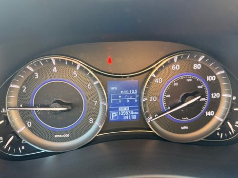Used 2014 INFINITI QX80 4WD w/ Deluxe Touring Package image 16