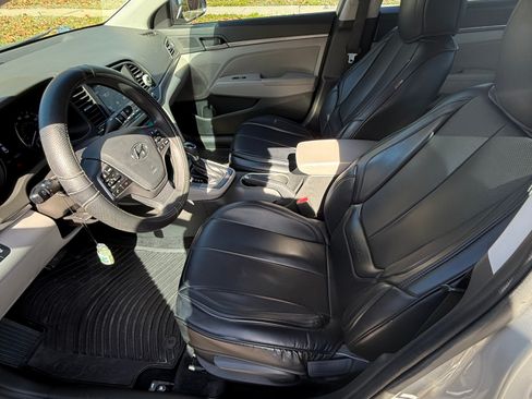 Used 2018 Hyundai Elantra SEL w/ Cargo Package image 11