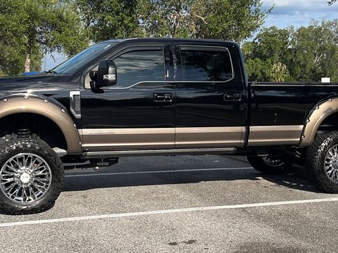 Used 2017 Ford F250 King Ranch w/ King Ranch Ultimate Package AWD/4WD image 1