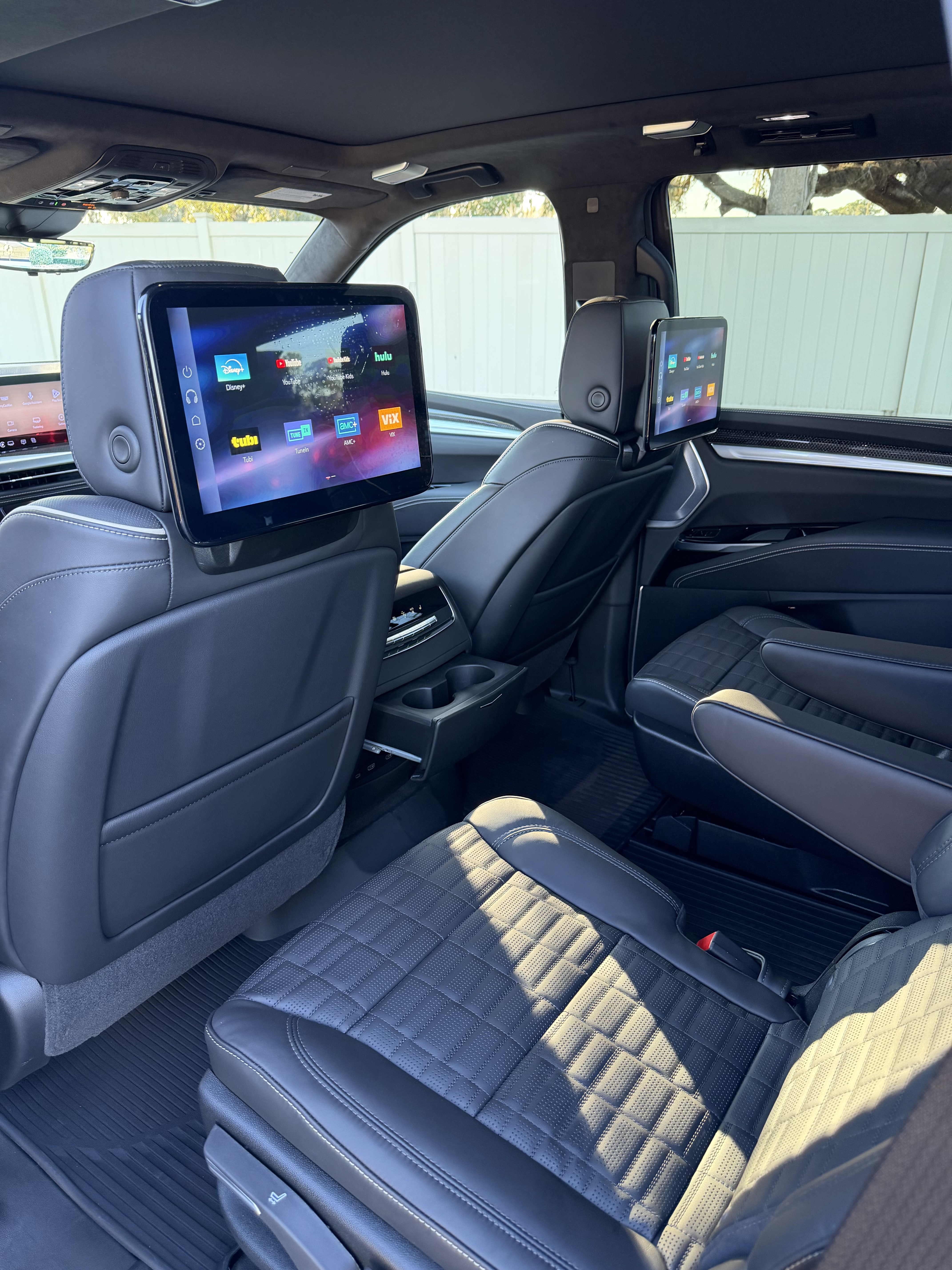 Used 2026 Cadillac Escalade V w/ LPO, ONYX Package AWD/4WD image 20