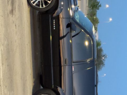 Used 1997 Chevrolet Tahoe 4WD 2-Door w/ Preferred Equipment Group 3 image 6