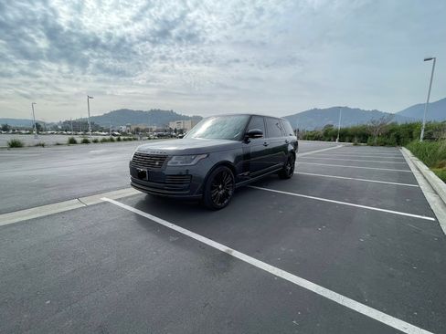 Used 2019 Land Rover Range Rover Long Wheelbase Supercharged image 2