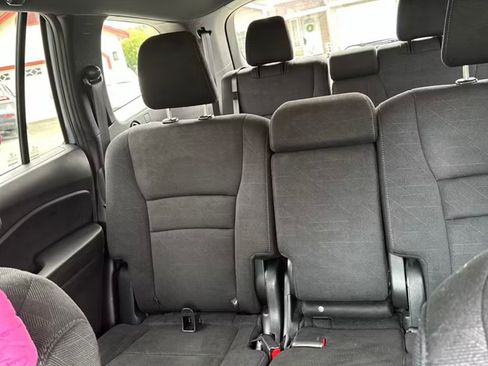 Used 2022 Honda Pilot Sport image 10