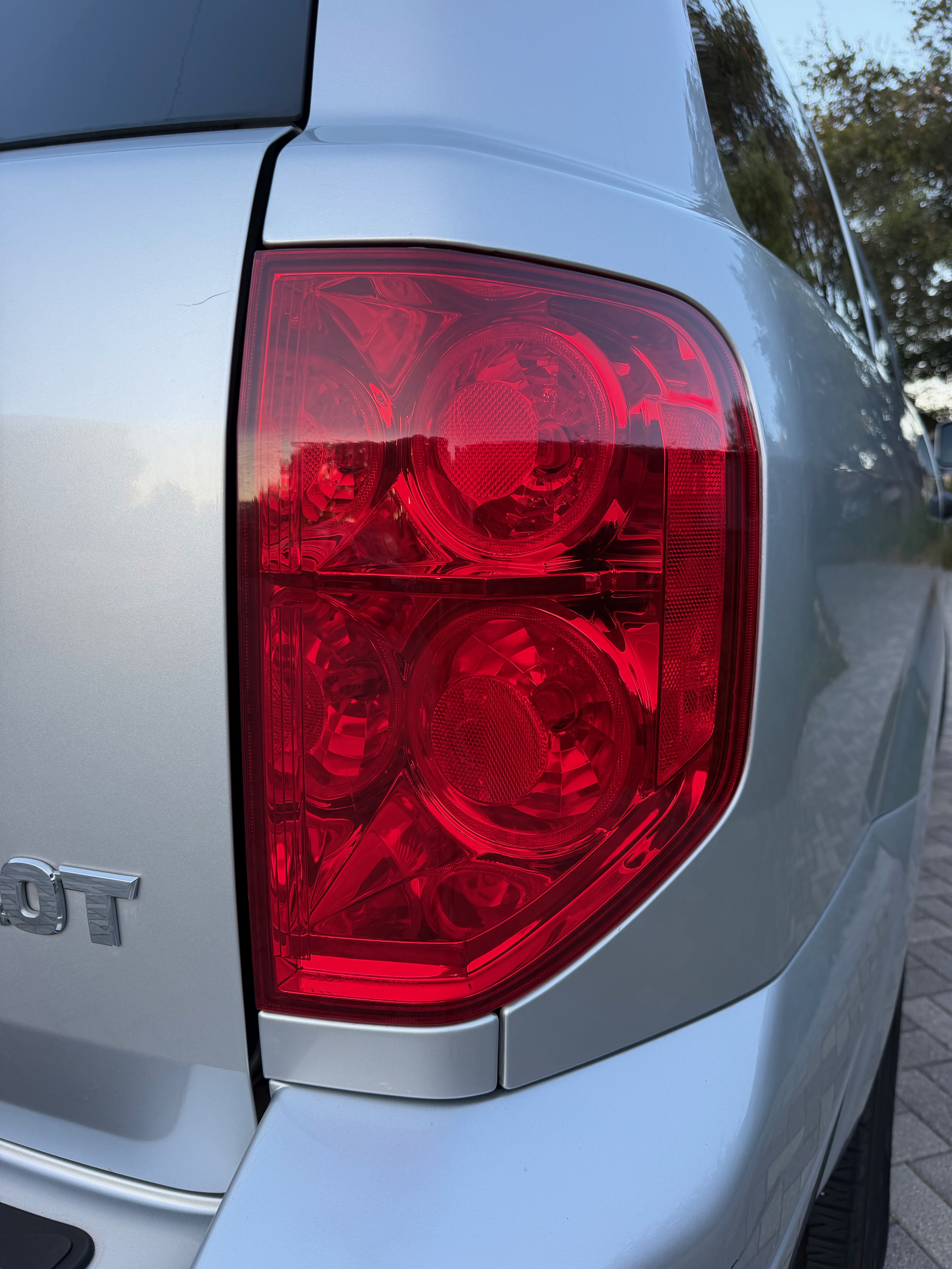 Used 2005 Honda Pilot EX-L image 12