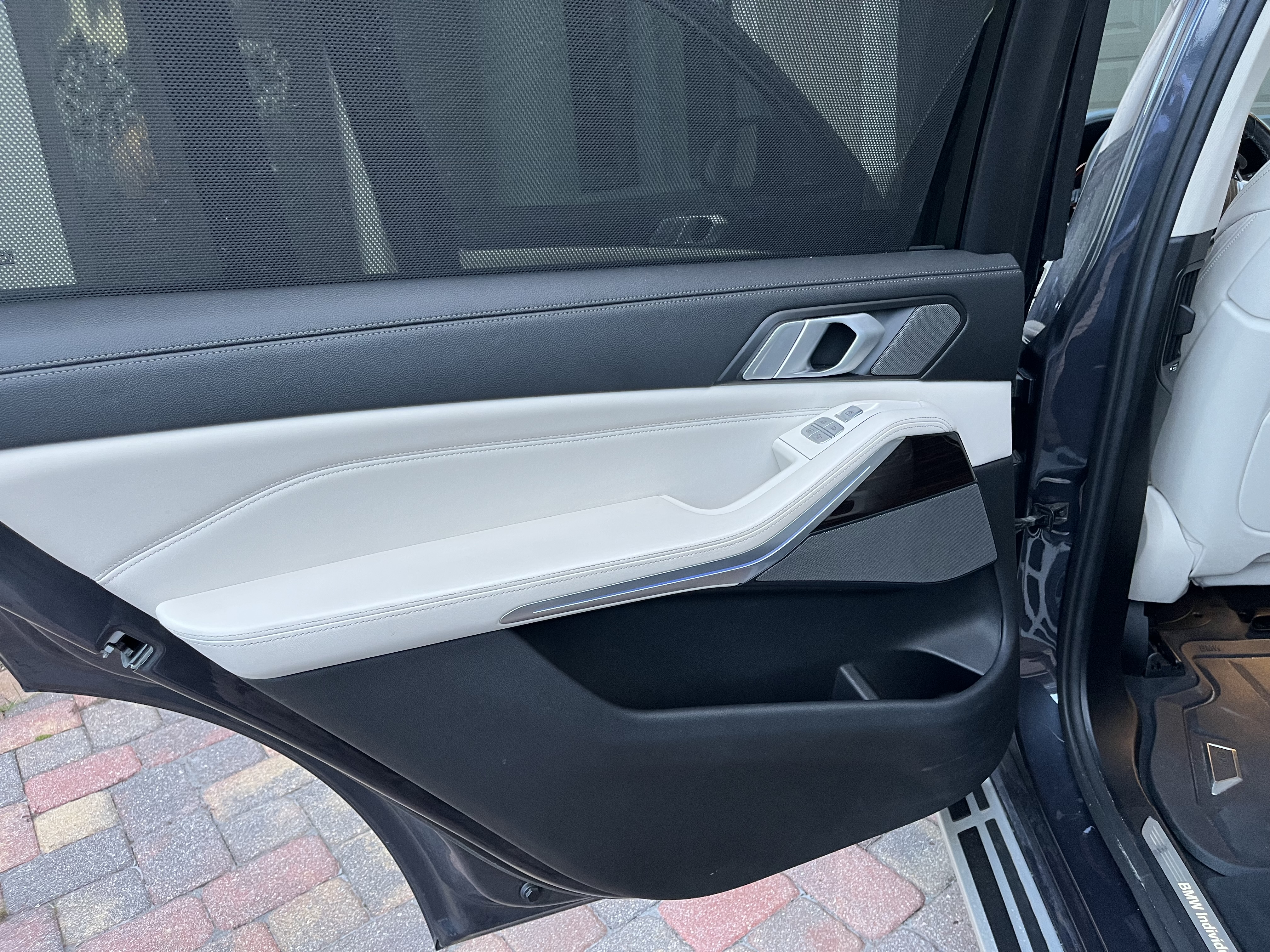 Used 2019 BMW X7 xDrive40i w/ Premium Package AWD/4WD image 15