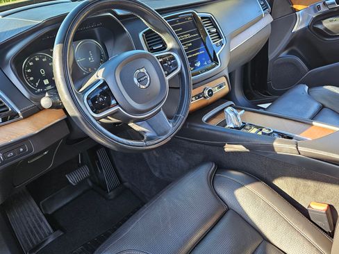 Used 2017 Volvo XC90 T8 Inscription w/ Luxury Package image 15