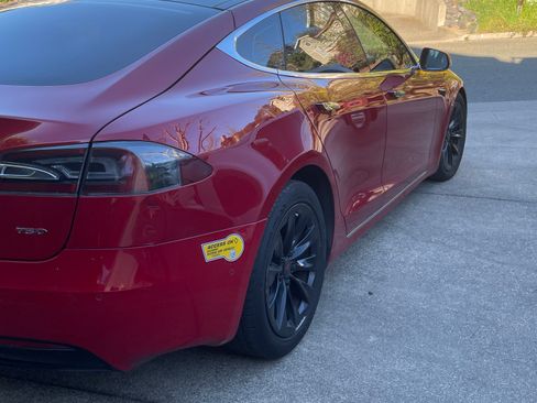 Used 2016 Tesla Model S 85D image 6