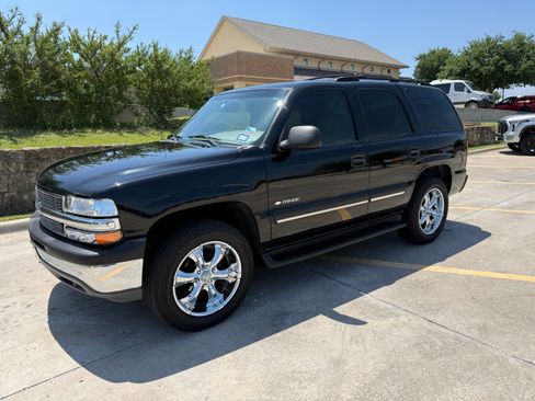 Used 2003 Chevrolet Tahoe LS RWD image 1