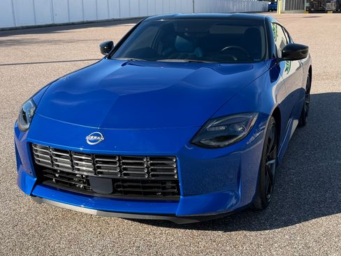 Used 2024 Nissan Z Performance w/ Floor Mat Package image 4