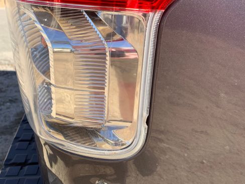 Used 2013 Toyota Tundra Platinum image 12