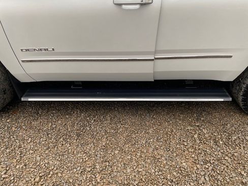 Used 2016 GMC Yukon Denali w/ Open Road Package image 10