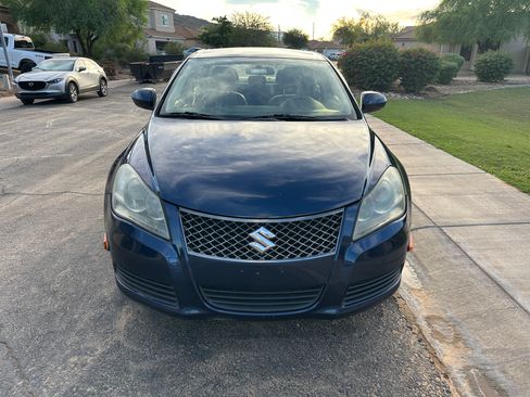 Used 2011 Suzuki Kizashi SE image 10